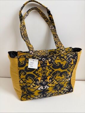 Zip Top Handmade Quilted Softside Handbag Purse Mini Tote Bag Black & Yellow